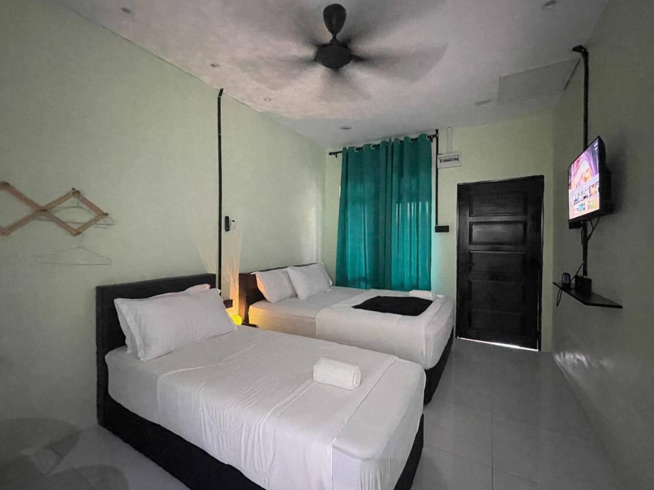 Ar Homestay & Roomestay Merlimau Exterior photo