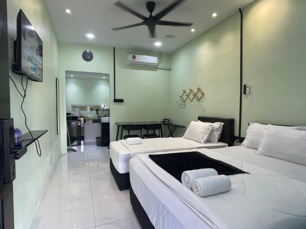 Ar Homestay & Roomestay Merlimau Exterior photo