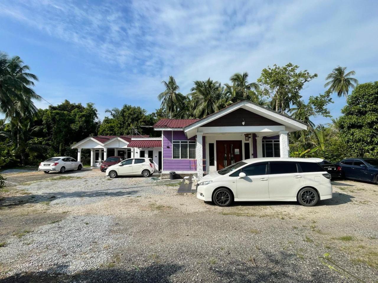 Ar Homestay & Roomestay Merlimau Exterior photo